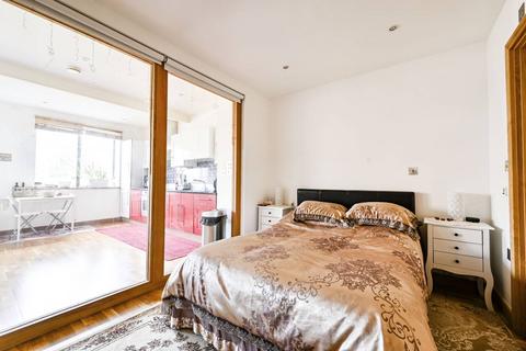 1 bedroom flat for sale, Bannister Road, Kensal Rise, London, W10