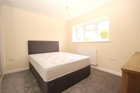 1 bedroom in a house share to rent, Blackwell Avenue, Guildford, Surrey, GU2