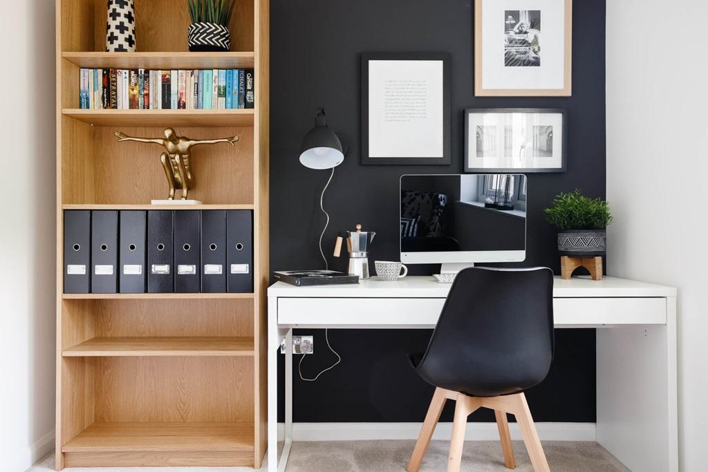 Perfect spare room or home office