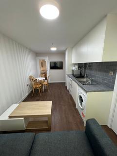 1 bedroom flat to rent, Heronsforde, London