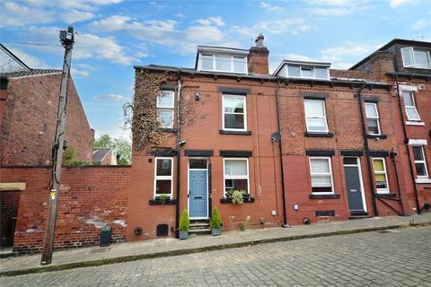 2 bedroom terraced house for sale - Vicarage Avenue, Leeds, West Yorkshire