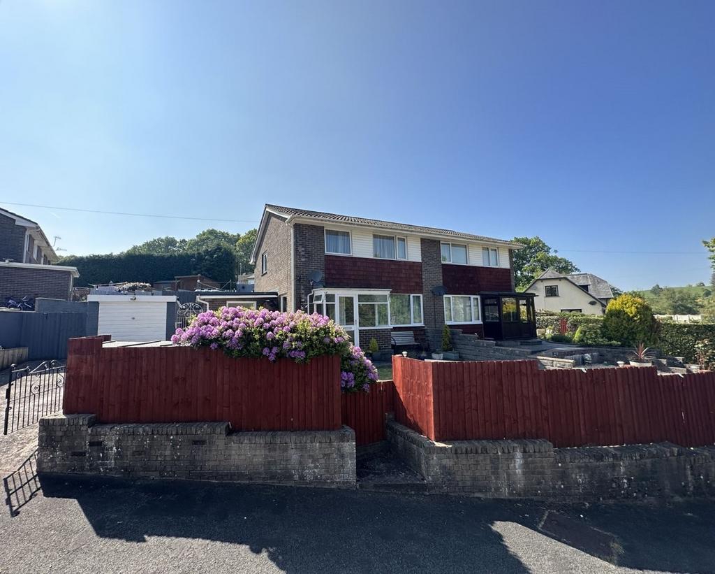 Coedwaungar, Sennybridge, Brecon, LD3 3 bed semidetached house for