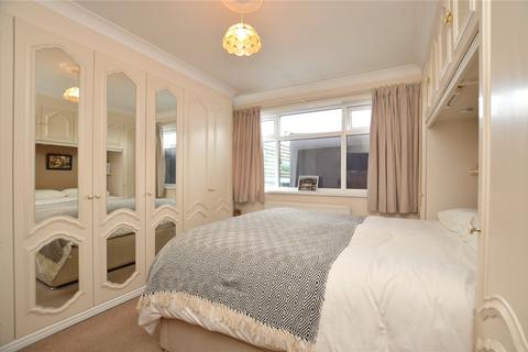 3 bedroom bungalow for sale - Cherry Tree Drive, Farsley, Pudsey, West Yorkshire