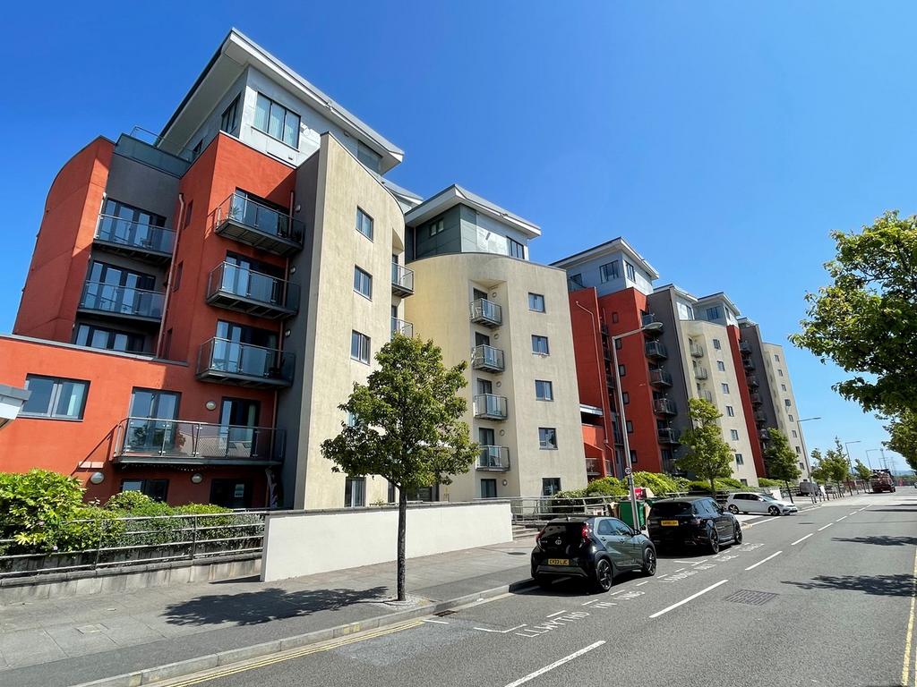 Kings Road, Swansea, SA1 2 bed apartment for sale £174,950