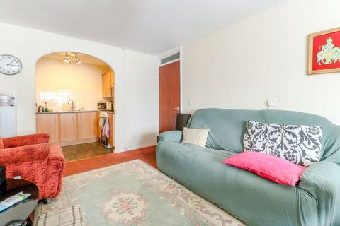 1 bedroom retirement property for sale - Bycullah Road, Enfield, EN2