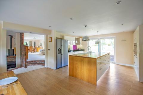 5 bedroom detached house for sale - Woodlands, Walderslade Chatham, ME5