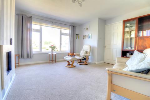 3 bedroom bungalow for sale - Goodgates Close, Braunton, Devon, EX33