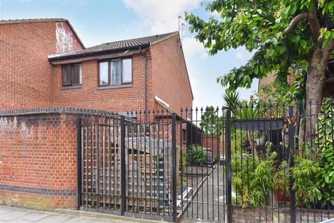 66 Tiller Road, London, E14 8NN