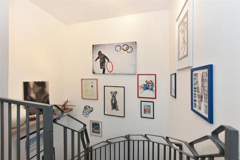 66 Tiller Road, London, E14 8NN