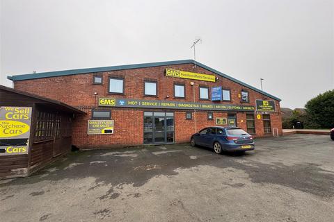 Storage to rent, St. Richards Road, Four Pools Industrial Estate, Evesham