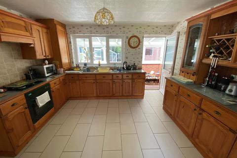 3 bedroom house for sale, Brooks, Welshpool