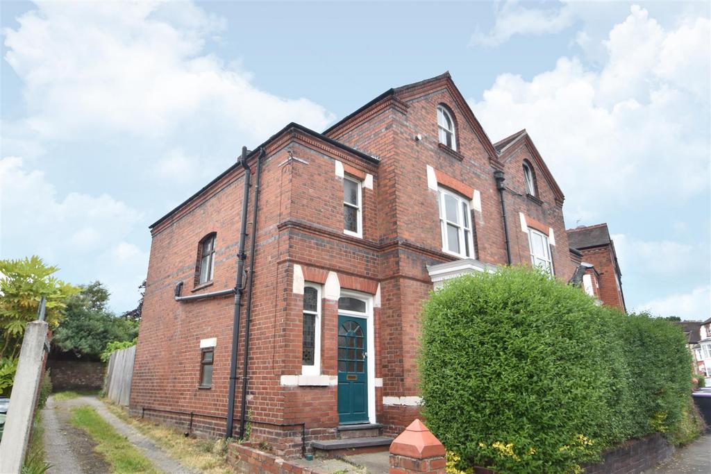 2 Coton Crescent, Shrewsbury, SY1 2NY 4 bed semidetached house for
