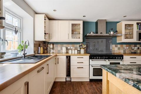 Stables Cottage Exeter Road, Ottery St Mary, EX11 1LE