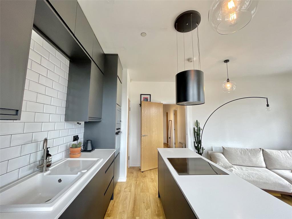 Lounge/Kitchen