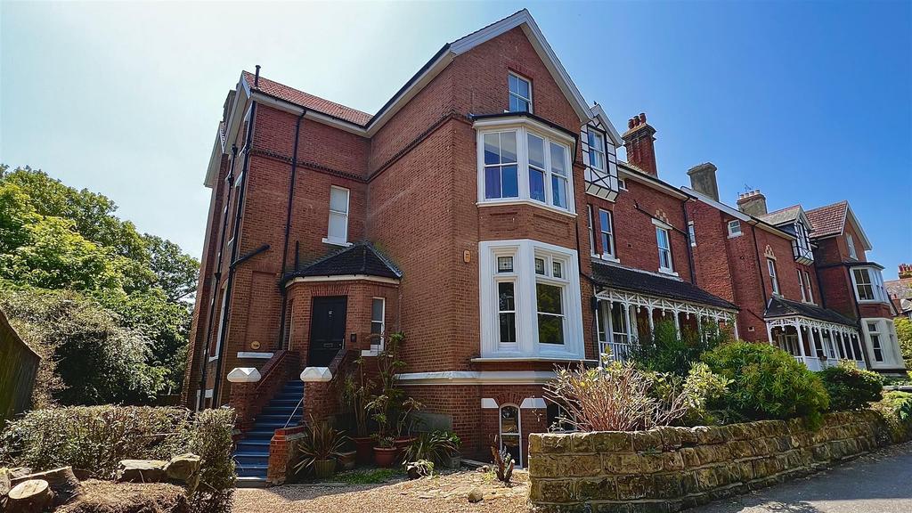 Pevensey Road, St. LeonardsOnSea 8 bed semidetached house for sale