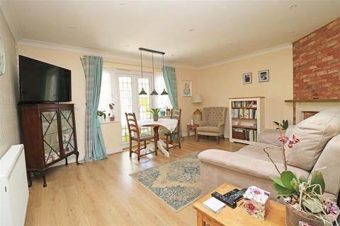 1b Bennett Way, Hatfield Peverel, Chelmsford, CM3 2ER
