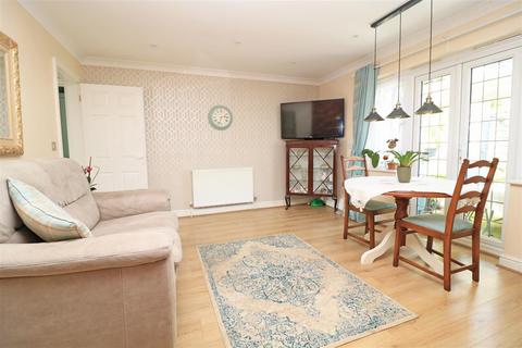 1b Bennett Way, Hatfield Peverel, Chelmsford, CM3 2ER