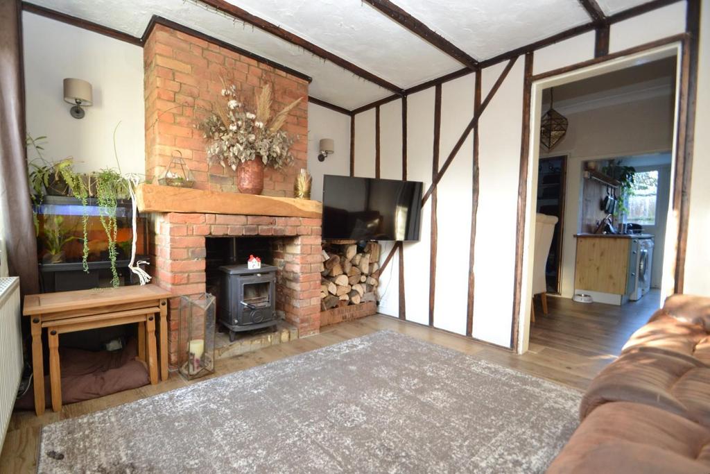 Baldock Road, Buntingford 2 bed terraced house for sale £290,000