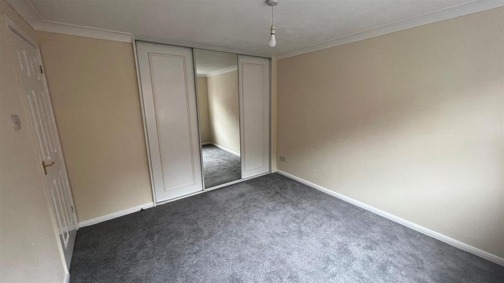 Bedroom 1.2.jpg