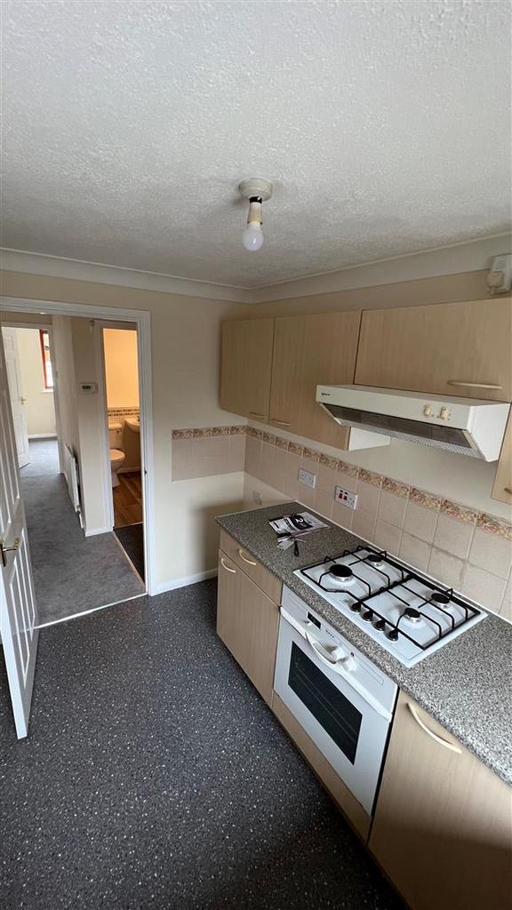 Kitchen 2.jpg