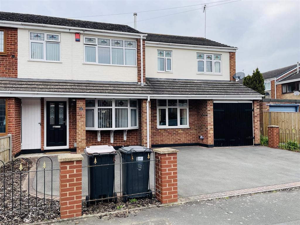 Hilton Avenue, Nuneaton 4 bed semidetached house for sale £275,000