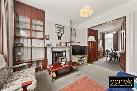 4 bedroom end of terrace house for sale - Burrows Road, Kensal Rise , London, NW10