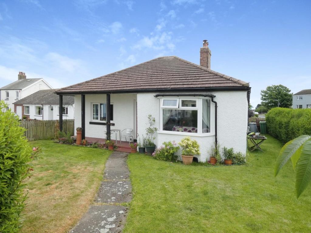 Holmsdale, Wigton Road, Silloth 2 bed detached bungalow £175,000