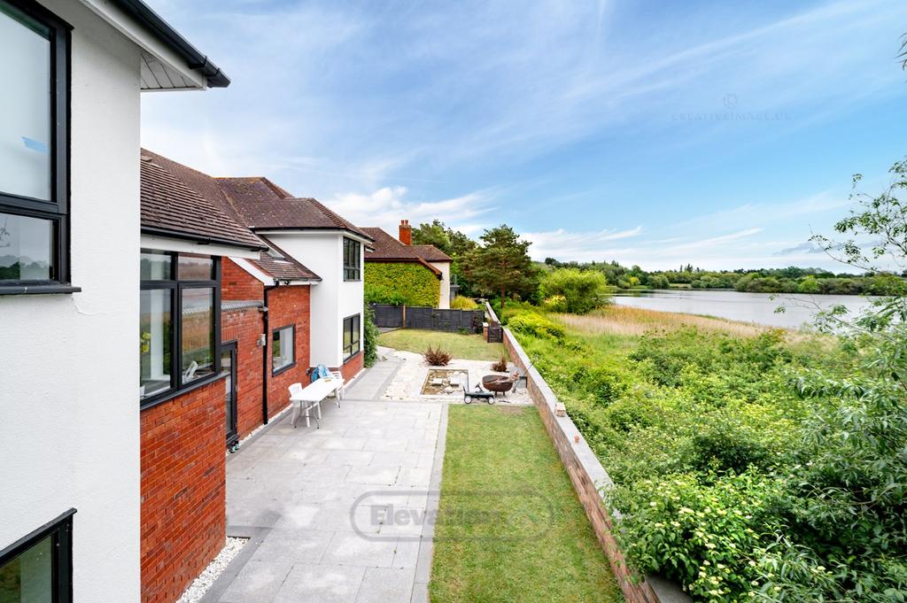 Wedgwood Avenue, Blakelands, Milton Keynes, MK14 4 bed detached house