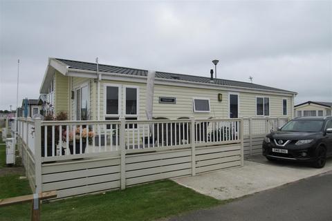 2 bedroom park home for sale, Faversham Road, Seasalter, Whitstable