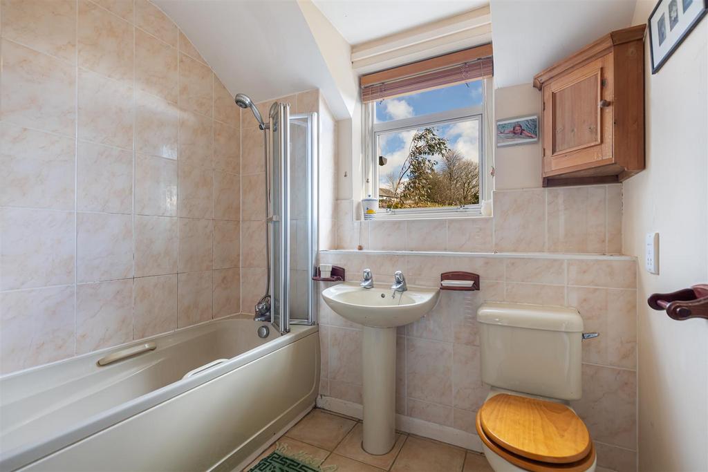 A17 - 1 Sherwell Close, Staverton - 230314.jpg