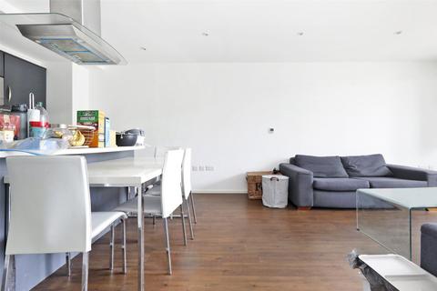 2 bedroom apartment to rent, The Oxygen, 18 Western Gateway, London, E16