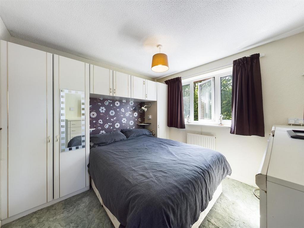 Bedroom: