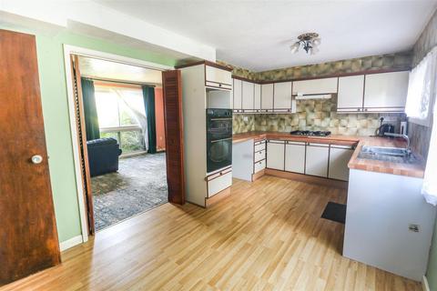 6 The Maples, Harlow, CM19 4QY