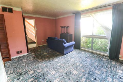 6 The Maples, Harlow, CM19 4QY