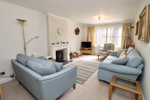 17 Back Lane, North Duffield, Selby, YO8 5RJ