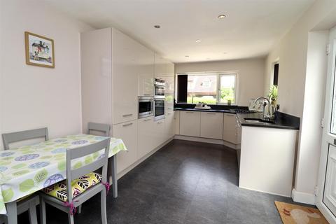 17 Back Lane, North Duffield, Selby, YO8 5RJ
