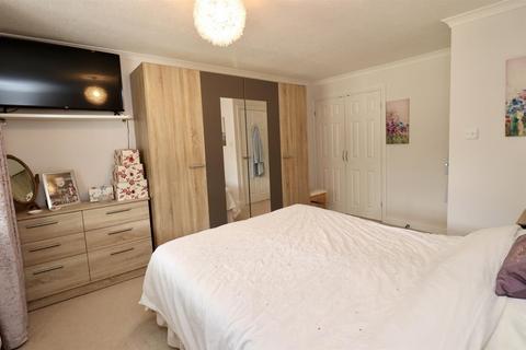 17 Back Lane, North Duffield, Selby, YO8 5RJ