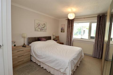 17 Back Lane, North Duffield, Selby, YO8 5RJ