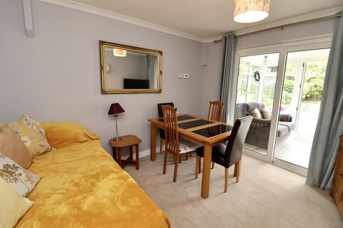 17 Back Lane, North Duffield, Selby, YO8 5RJ