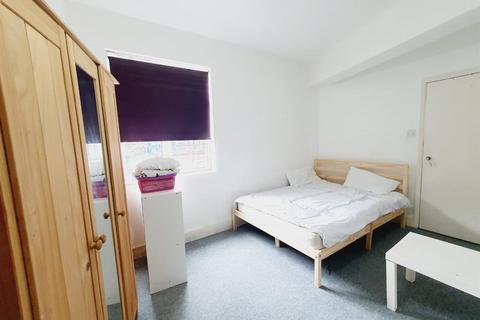 1 bedroom flat to rent - Atlantic Lodge, South Street, Romford