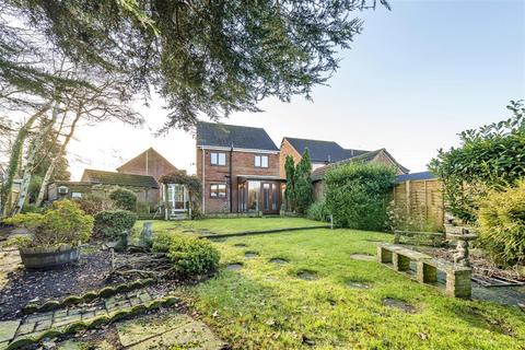 3 bedroom detached house for sale - St. Leonards Close, Woodhall Spa, LN10 6SX
