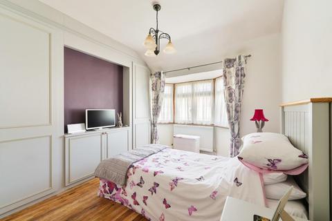 6 Meadowview Road, Epsom, KT19 9UB