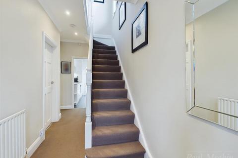 40 Ingham Road, South Croydon, CR2 8LT