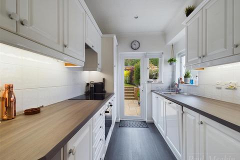40 Ingham Road, South Croydon, CR2 8LT