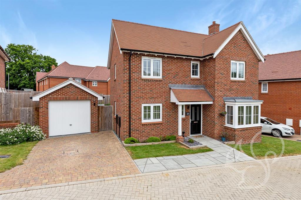 Monks Road, Earls Colne 3 bed detached house £425,000