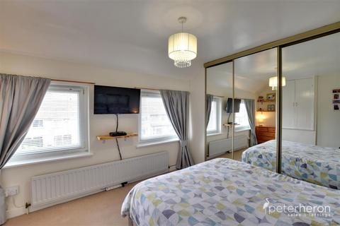 37 Baden Crescent, Sunderland, SR5 4EN