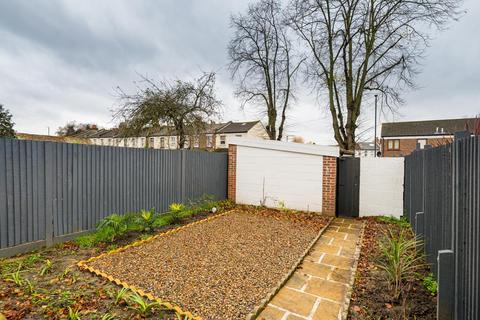 38 Fieldend Road, London, SW16 5SS