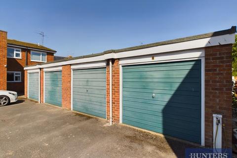 4, Ganton Court, 25 Brooklands, Filey, YO14 9BA