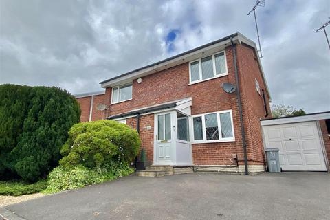 2 bedroom semi-detached house for sale - Madron Avenue, Macclesfield