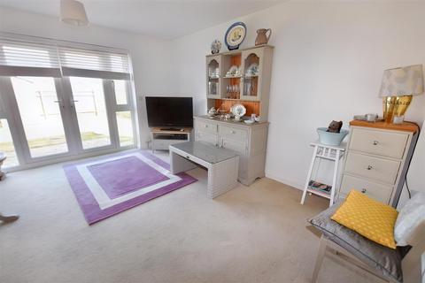2 bedroom end of terrace house for sale, Jennings Road, Redruth
